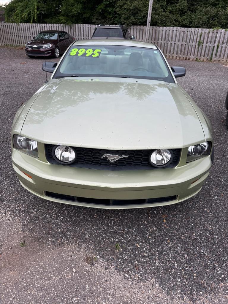 2006 Ford Mustang GT Deluxe's photo