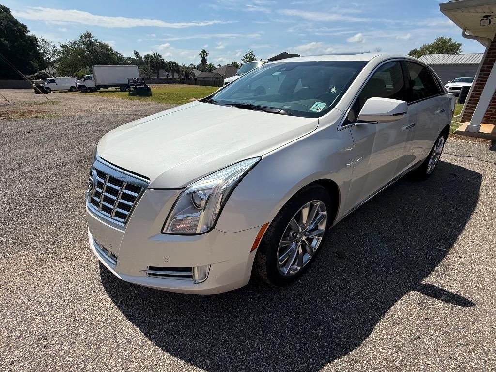 2013 Cadillac XTS Luxury Collection's photo