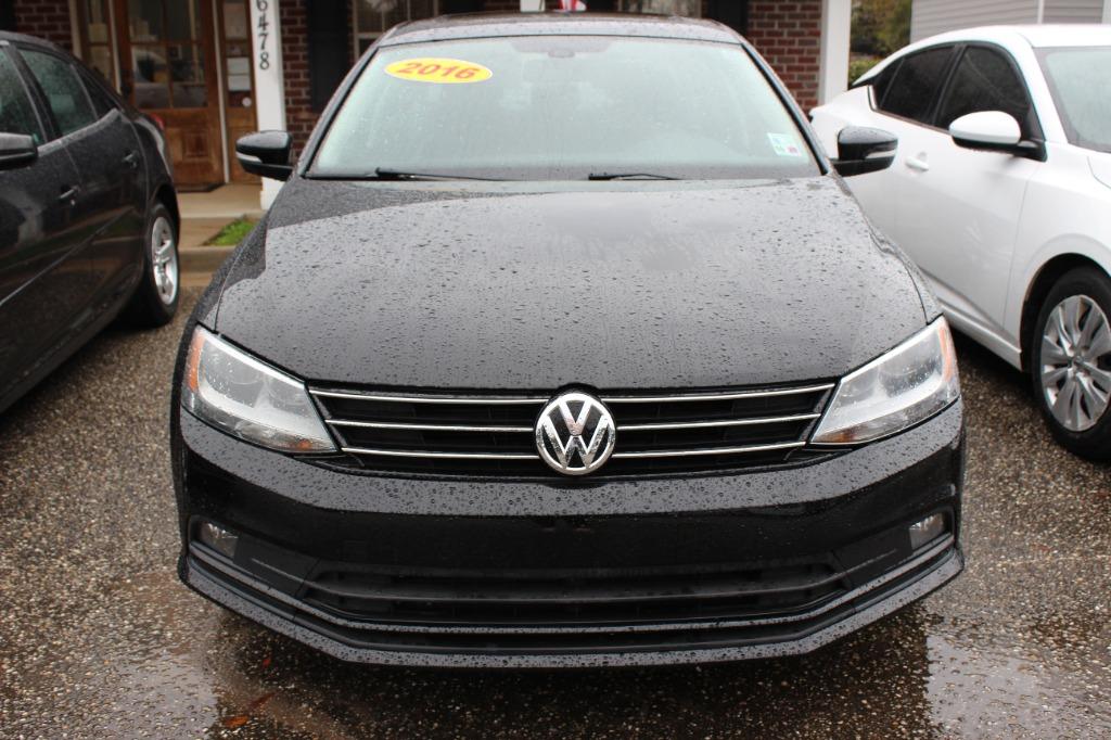 2016 Volkswagen Jetta SEL's photo
